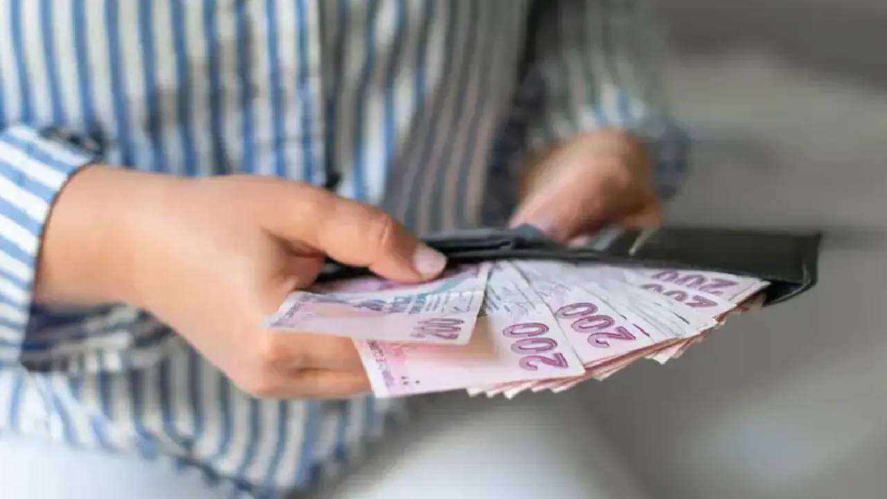 SGK uzmanı Özgür Erdursun üstüne basa basa açıkladı: Seçim öncesi erken emeklilik müjdesi! 6